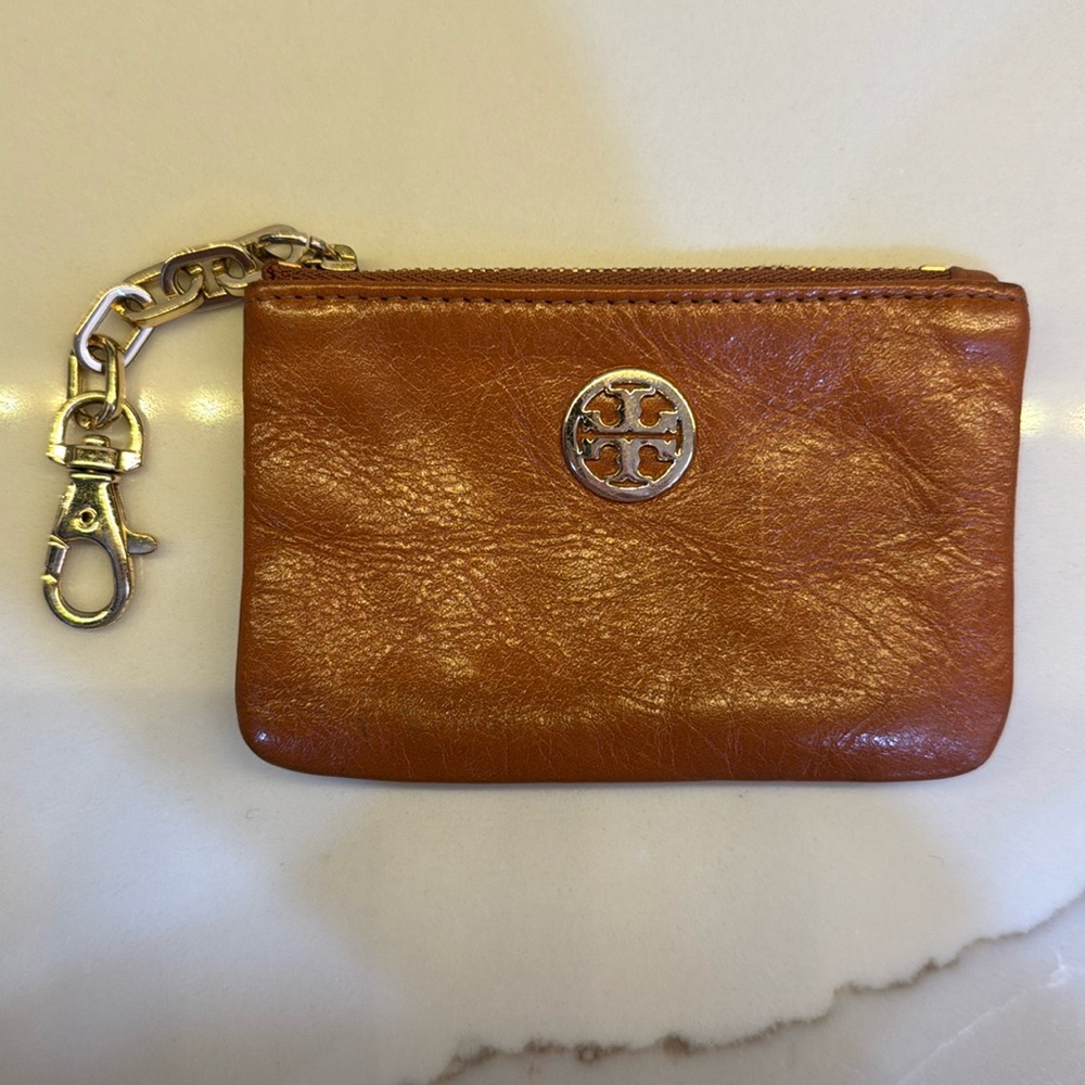 Tory Burch card holder! British Tan. Gently Loved.